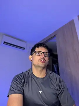 TroyeSavage's Webcam Show