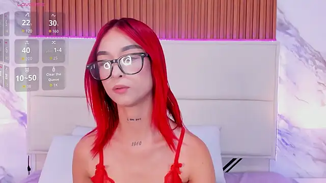 _bella_rossee_'s Live XXX Chat