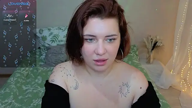 Chatroom XXX en direct de ShyPerfect