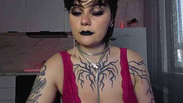 Chat +18 de IntrigueYourDay ao vivo