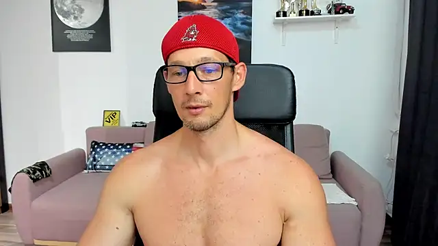 BrutusK08 Live XXX-chat