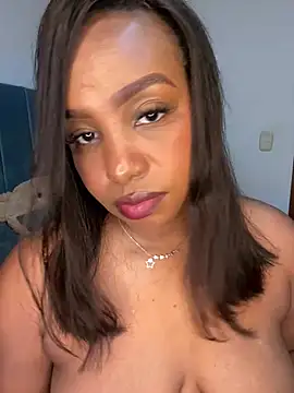 kitty__blackgl Adlı Modelin Canlı XXX Sohbeti