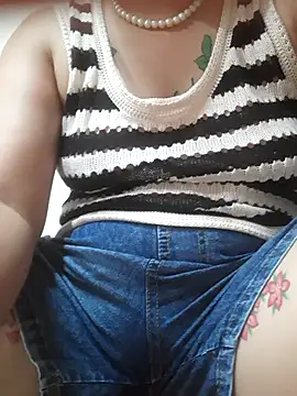 -Tara-a 现场XXX聊天