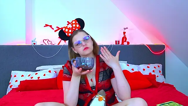 AlexaAvery 现场XXX聊天