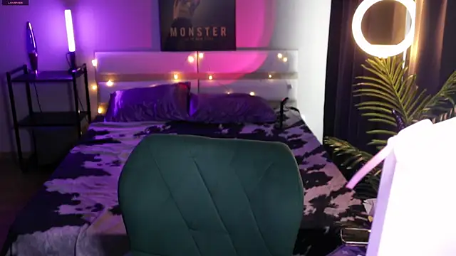 _Moonlight_t's Live XXX Chat