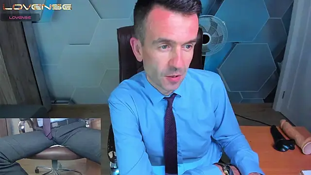 SteveTiger XXX чат на живо