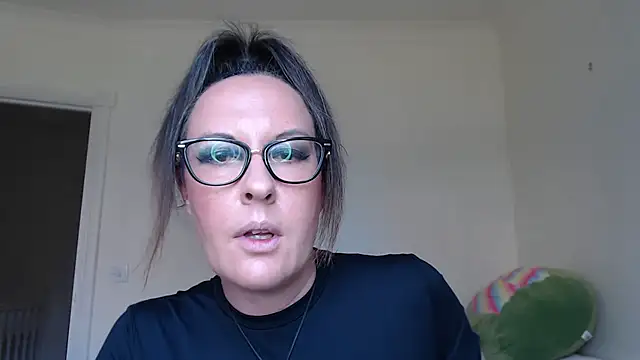 Humiliatrixxxx's Live XXX Chat