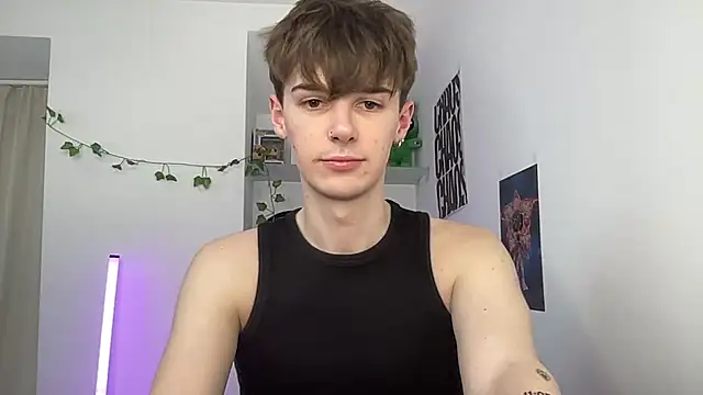 YourMilkyGuy Live XXX-Chat