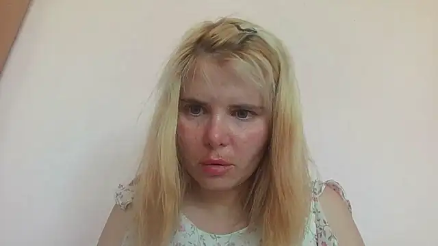 HornyElena 现场XXX聊天