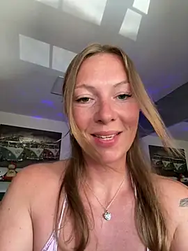BunnyDiamond1 Live XXX-Chat