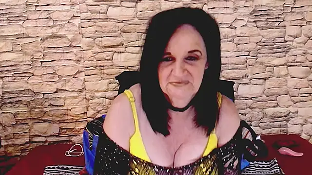 XXX chat uživo modela LuciousGrace