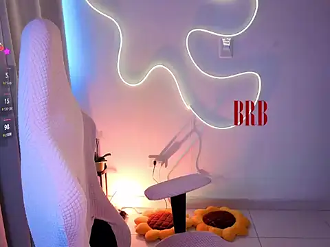 kimflexible_x élő XXX-chatje