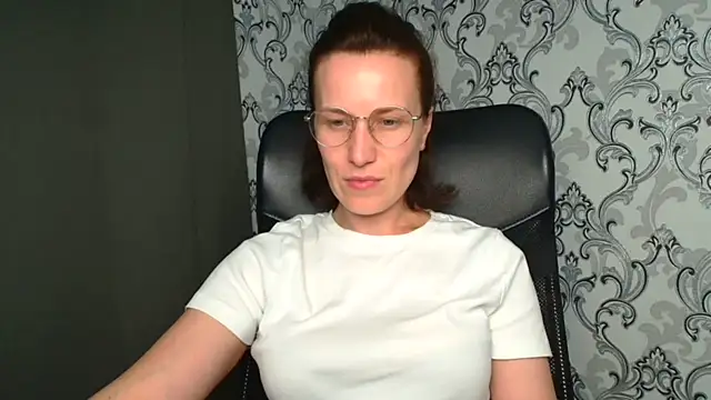 Kelly_Kisss élő XXX-chatje