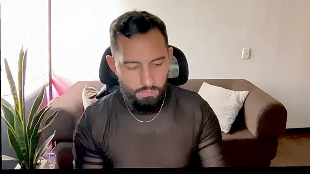 Rob_fab Adlı Modelin Canlı XXX Sohbeti