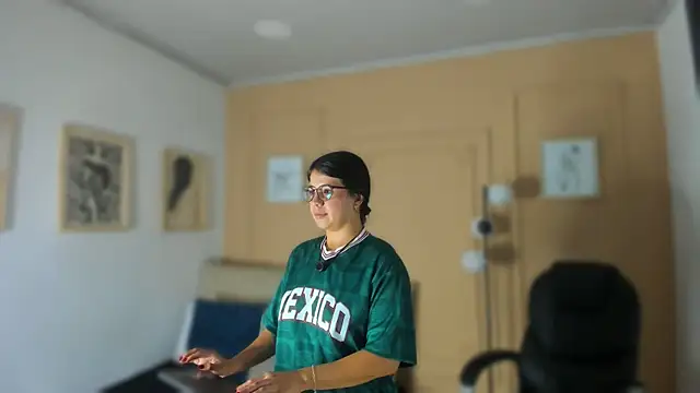 ah_mara_'s Live XXX Chat