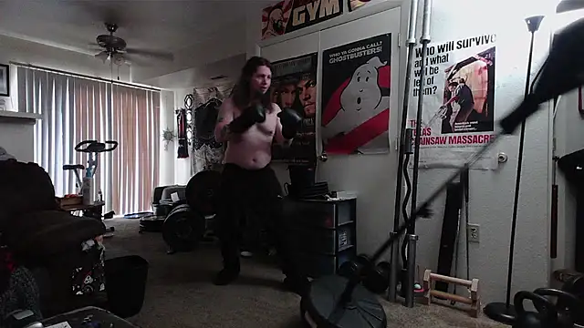 biggerisbetter12's Live XXX Chat