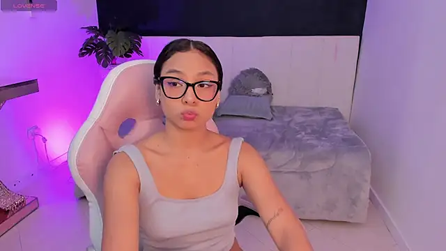 Chat XXX en directo de amira_cute2