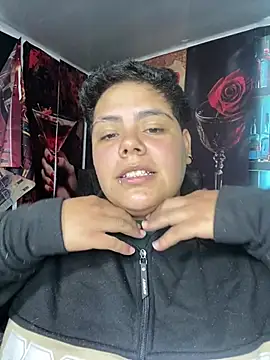 Chat XXX en directo de Hailey_Curvy
