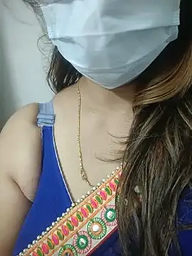 inaya_bhabhi69 现场XXX聊天