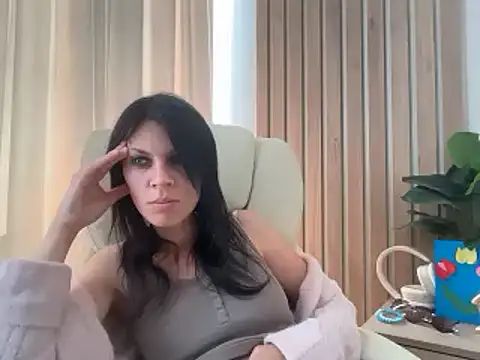 InjaAtHome's Live XXX Chat