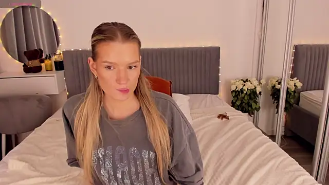 CassieRayss 现场XXX聊天