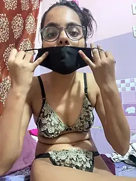 Sandhya_77 现场XXX聊天