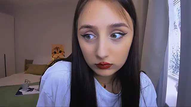 JulietteMonli Chat XXX in diretta