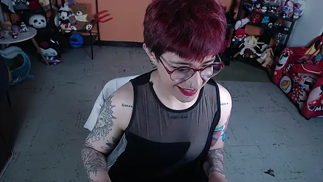 Chatroom XXX en direct de MissMiia2