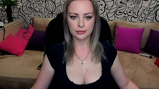 Hotdreamhere's Live XXX Chat