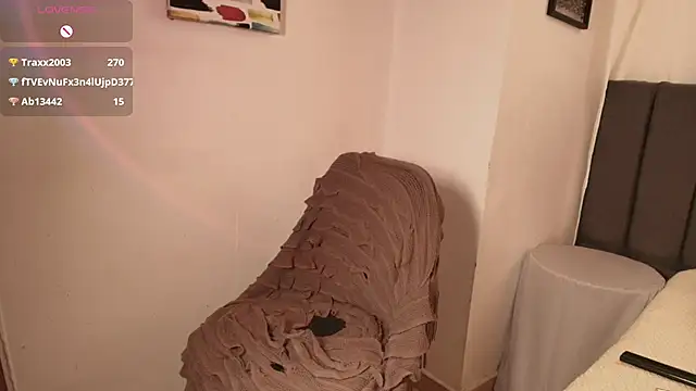 Živý XXX chat KendaallFox_