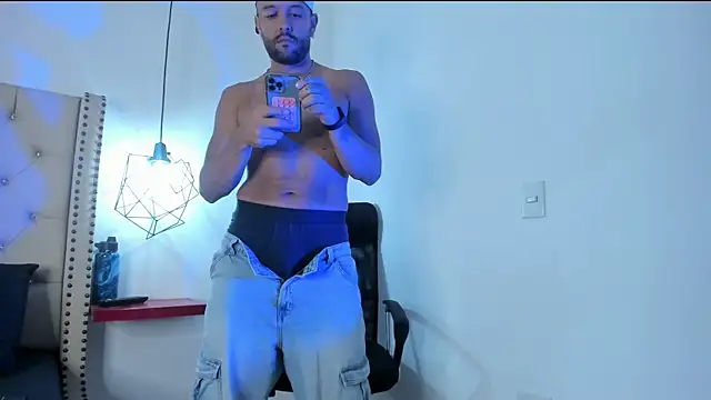 Živý XXX chat Lyam_Voss