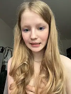 LilianHowards – Naživo XXX chat