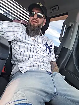 Beardedtattood's Live XXX Chat