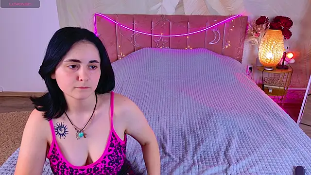 RuthHalll Chat XXX live