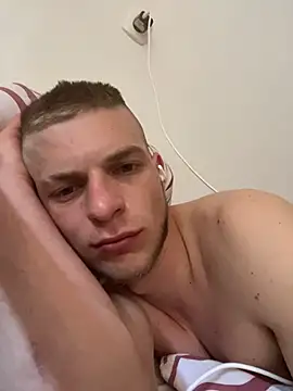 XXX chat uživo modela VelvetKingg