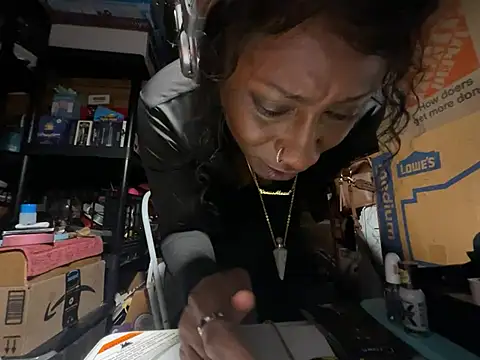 دردشة wynterheat الجنسية المباشرة