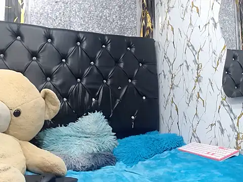 isa_x18 Live XXX Chat