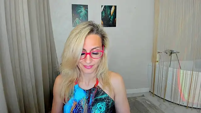 MuseOfStage Chat XXX in diretta
