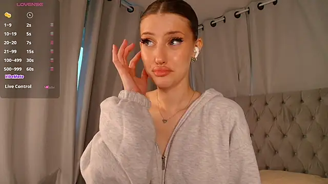 Онлайн чат XXX Skinny_Alice