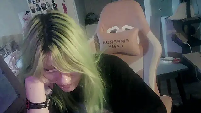 Green_angel Chat XXX live