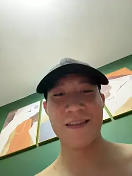 Chat +18 de CNYASTUR ao vivo