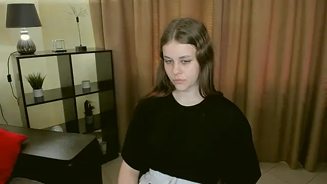 LilaClever Adlı Modelin Canlı XXX Sohbeti