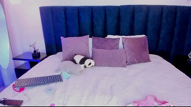 pucca7 Chat XXX live