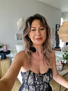 CelynaRoss' Live XXX Chat