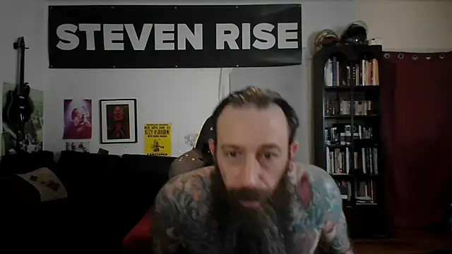 Chat +18 de StevenRiseNYC ao vivo