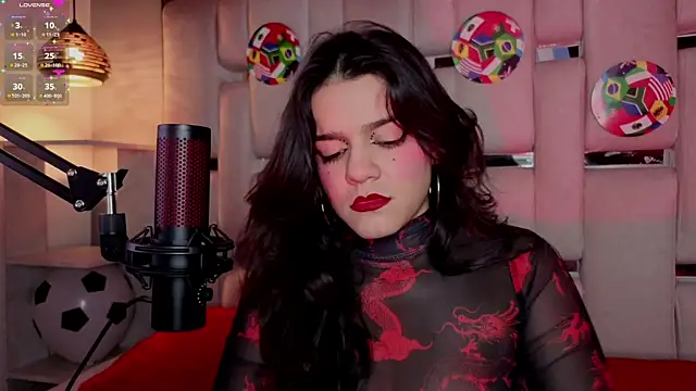 ValerieKay_ Adlı Modelin Canlı XXX Sohbeti