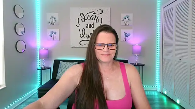 Chat XXX en directo de ClassySamantha