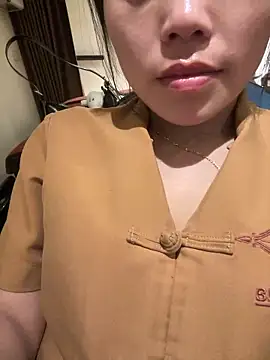 دردشة Bella_7777 الجنسية المباشرة