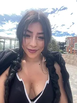 Chat XXX en directo de DAKOTA_SAKURA