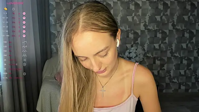 A_delina XXX чат на живо